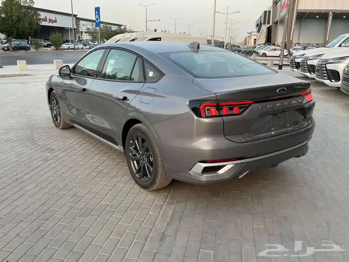 فورد تورس امبيانتي 2026 9