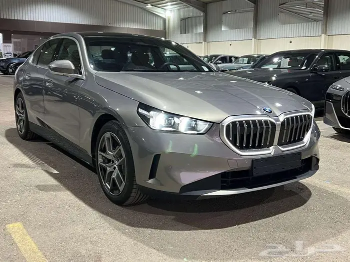 بي ام دبليو 520 جديد 2025 10