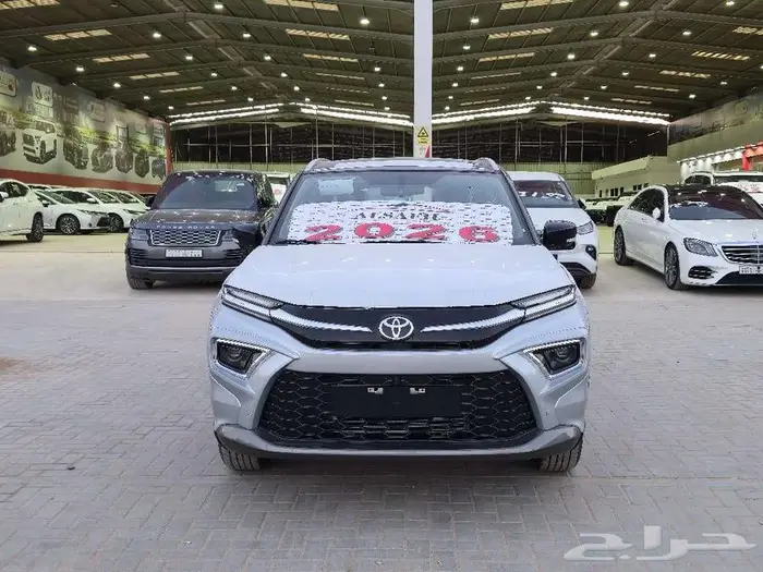 تويوتا اوربان GLX فل موديل 2026 0