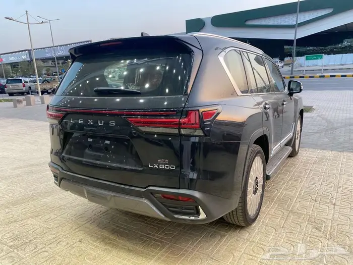 لكزس LX600 VIP 2025 أسود سعودي 5