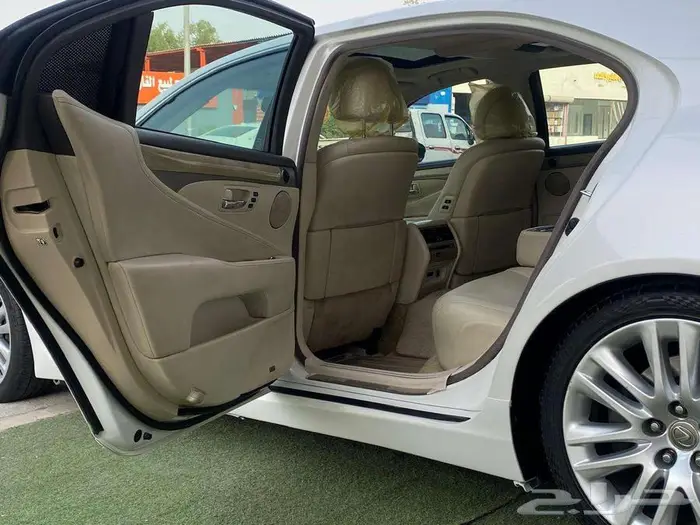 لكزس 2014 LS 460 سعودي استخدام شخصي للبيع 32
