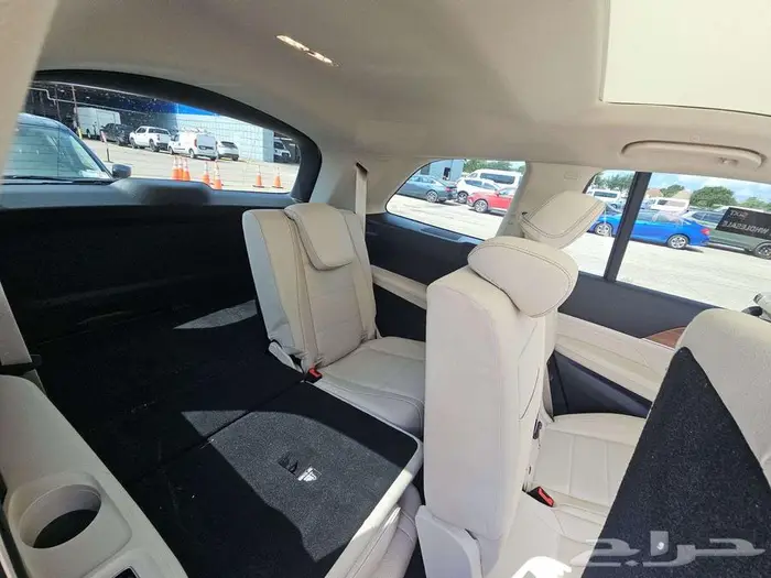 Mercedes-Benz GLS 450 4MATIC كراسي متصله 13
