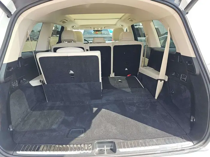 Mercedes-Benz GLS 450 4MATIC كراسي متصله 12
