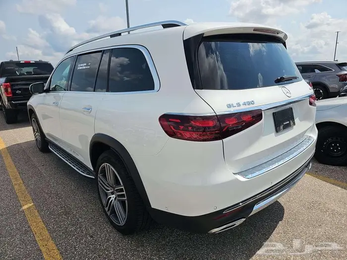 Mercedes-Benz GLS 450 4MATIC كراسي متصله 5