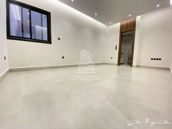 تاون هاوس علوي وارضي فاخر بموقع استراتيجي بحي الروابي للبيع 3