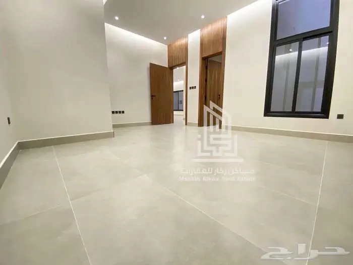 تاون هاوس علوي وارضي فاخر بموقع استراتيجي بحي الروابي للبيع 1