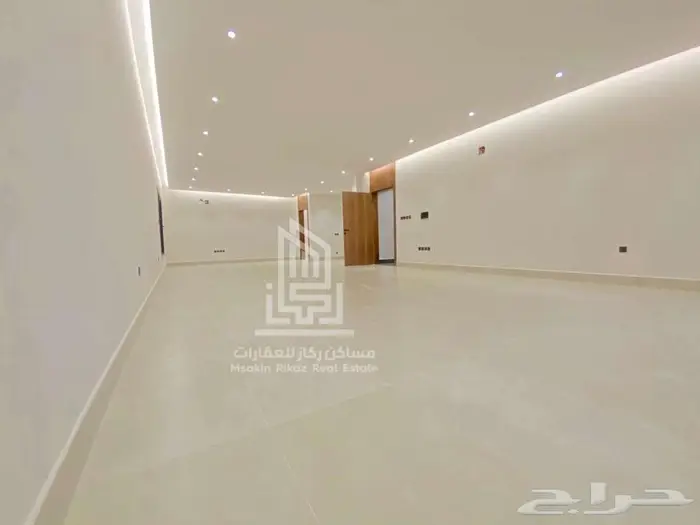 تاون هاوس علوي وارضي فاخر بموقع استراتيجي بحي الروابي للبيع 21