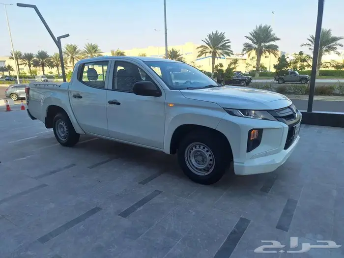 ميتسوبيشي L200 الموديل 2022 عداد 14 الف 15