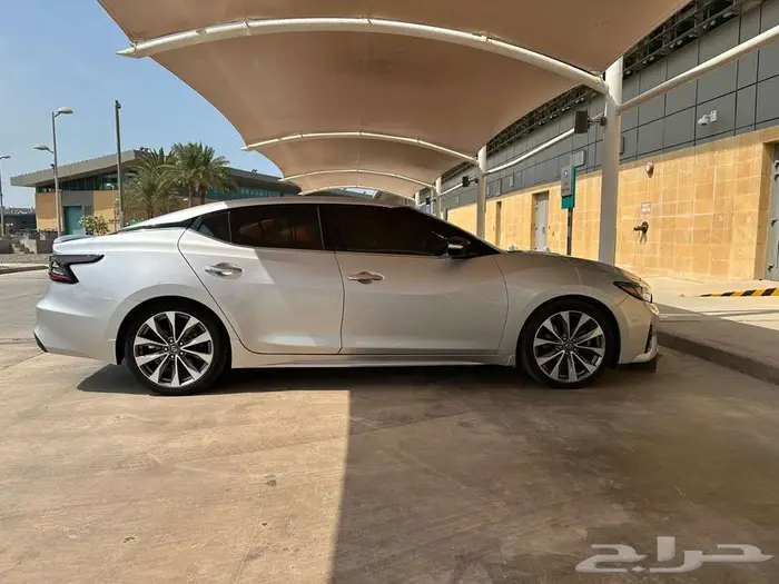 Nissan Maxima 2022 SR 2
