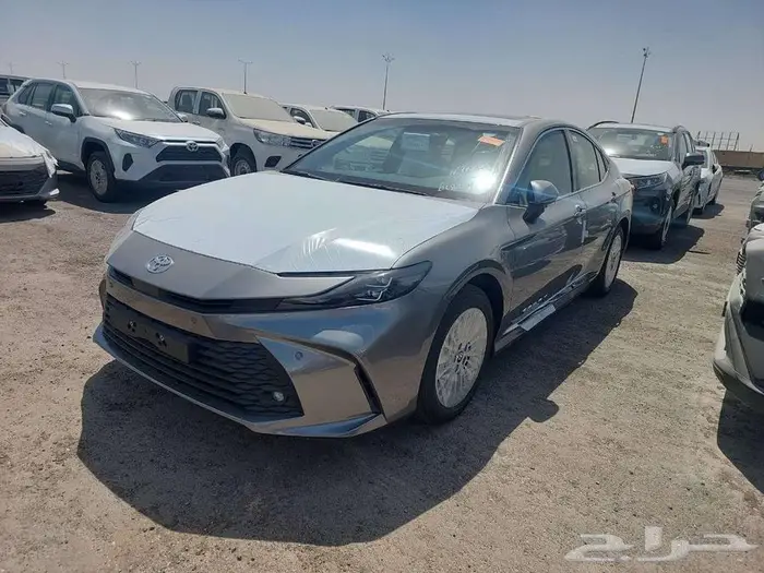 تويوتا كامري LE بنزين موديل 2025 كاش واقساط 0