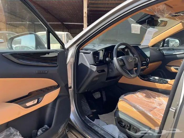 لكزس NX350 AA 2025 نقد وتقسيط 4