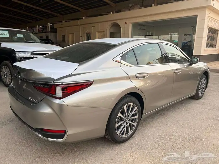 لكزس ES250AA 2025 كاش واقساط ودفعتين 9