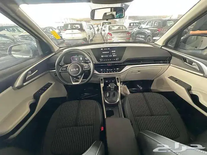 كيا كارينز ستاندر مطور 2025مطور عرض خاص افضل سعر كاش وتمويل 3