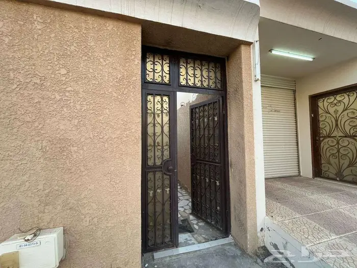دور علوي للايجار 1