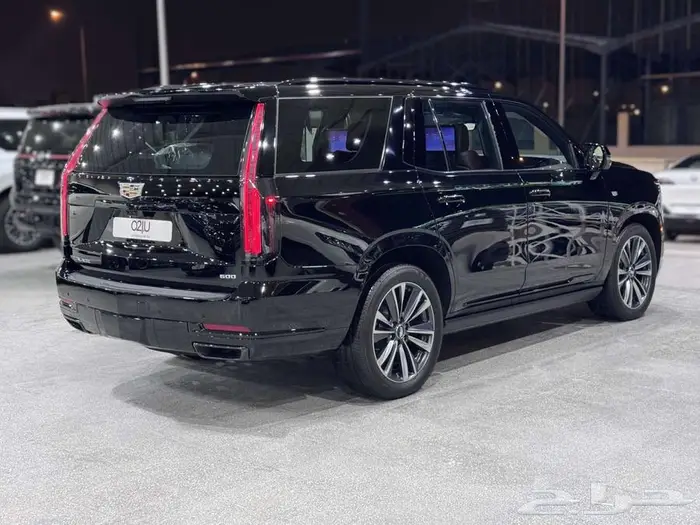 كاديلاك إسكاليد V8 موديل 2025 جديد 2