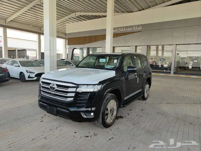 لاندكروزر صالون GXR L4 بنزين 2025 بطاقة جمركية ( سعودي ) 2