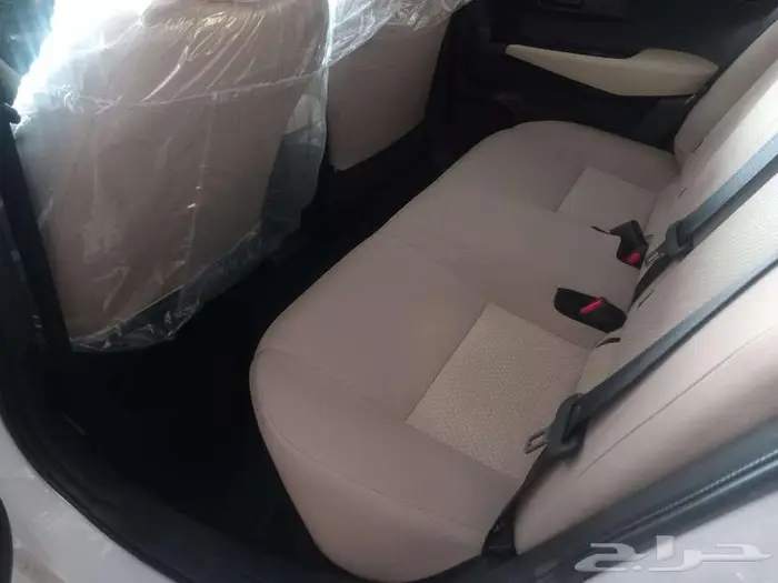 ياريس واى أبيض 2026 4