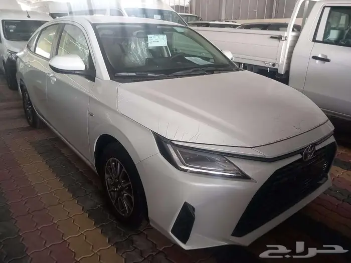 ياريس واى أبيض 2026 1