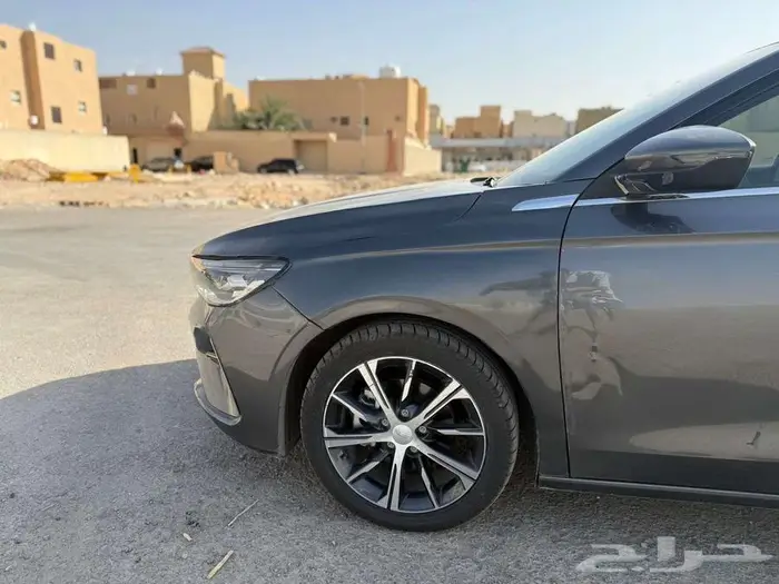 جيلي Emgrand 2023 فل 55 000 كم 3