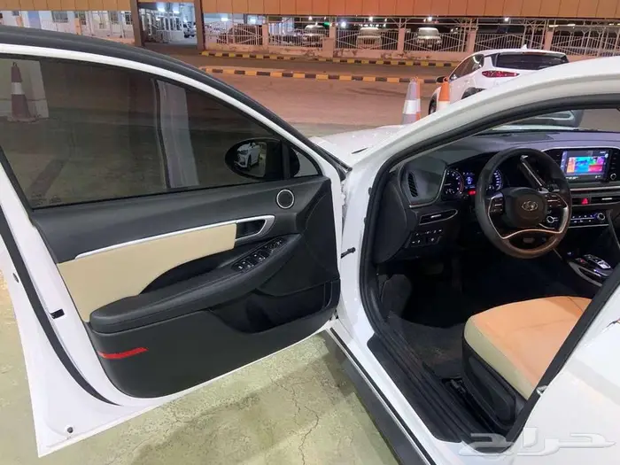هيونداي سوناتا 2021 مستورد كوري بنزين شاشه كاميرا 2.0 20