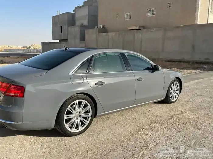 اودي A8نظيفة جدا 17