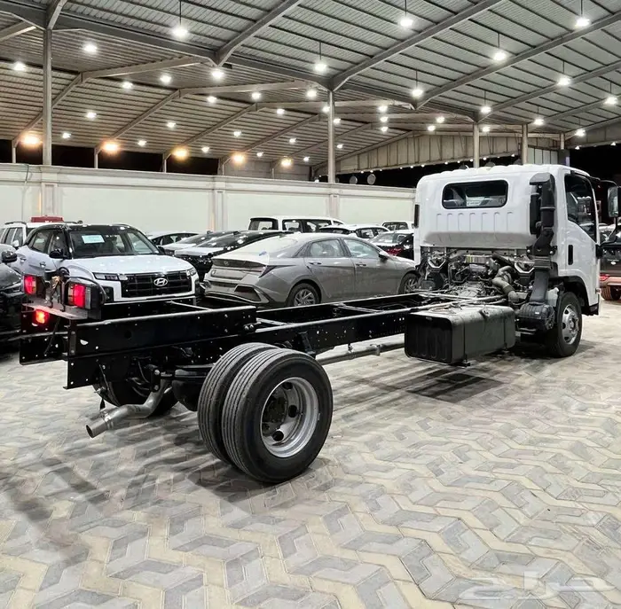 ايسوزو ديانا 6 طن شاص طويل 6.10 متر2024 عرض خاص 4