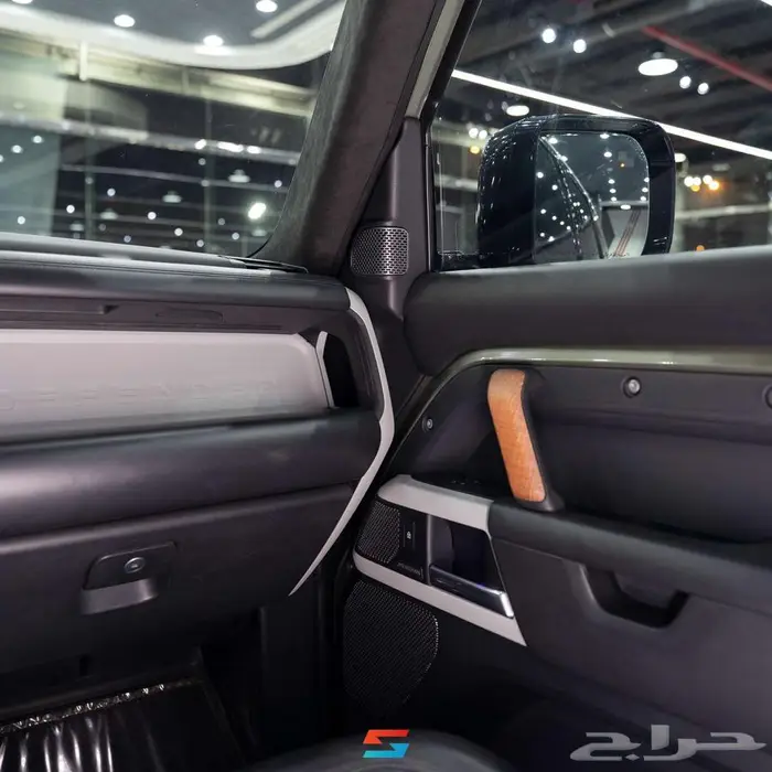 لاند روفر ديفندر HSE 110 موديل 2020 16