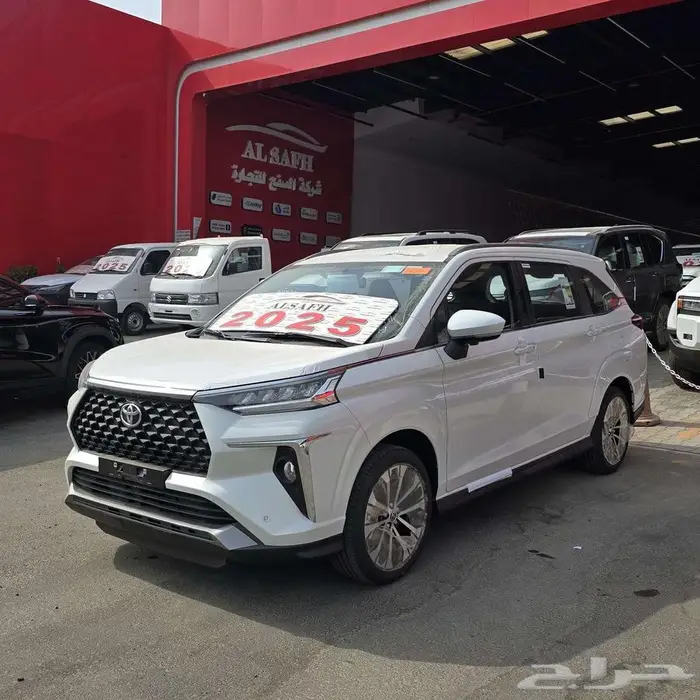 تويوتا فيلوز GLX 2025 الاقل سعر 1