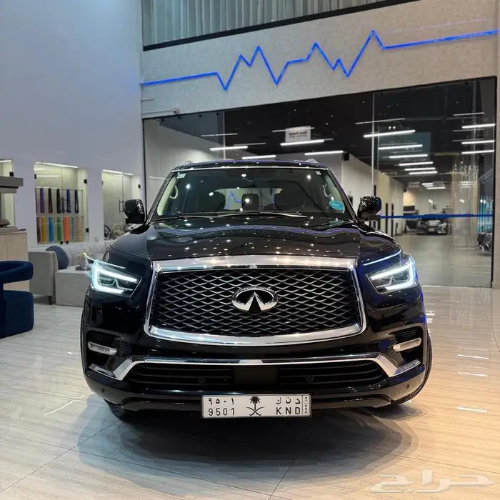 انفينتي Q80 1
