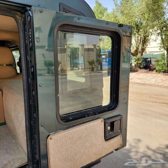 HUMMER H1 . ماشي 18 الف فقط 20