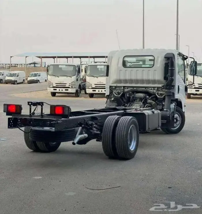 ايسوزو ديانا 4 طن شاص طويل و قصير 2025 2