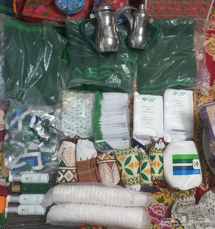 اغراض شخصية الخطوط الجويه السعودية 0