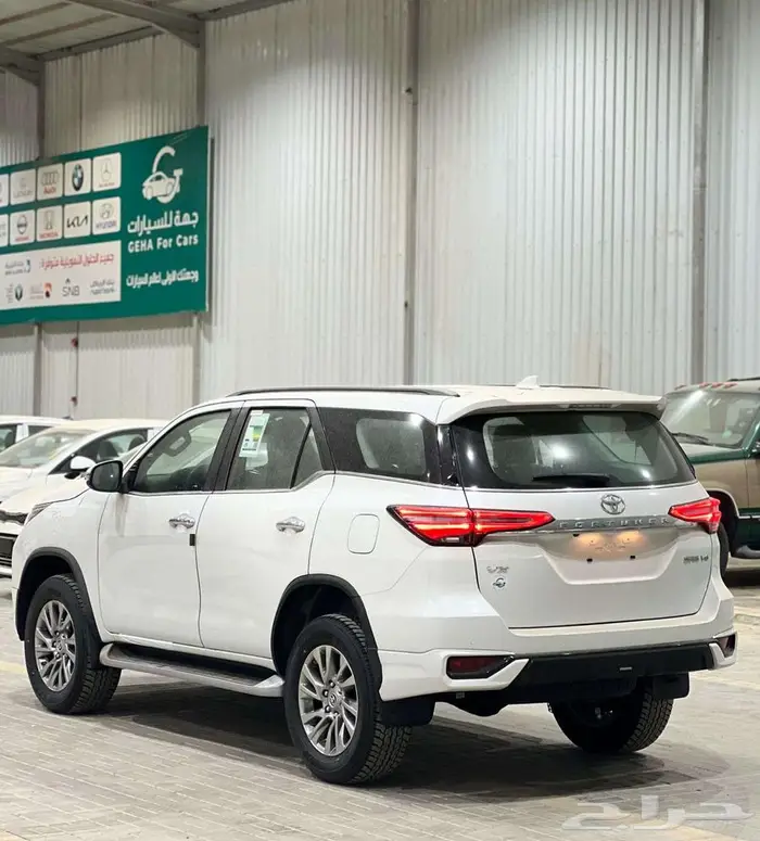 فورشنر بنزين 6سرندل 2025 VX3 . 15