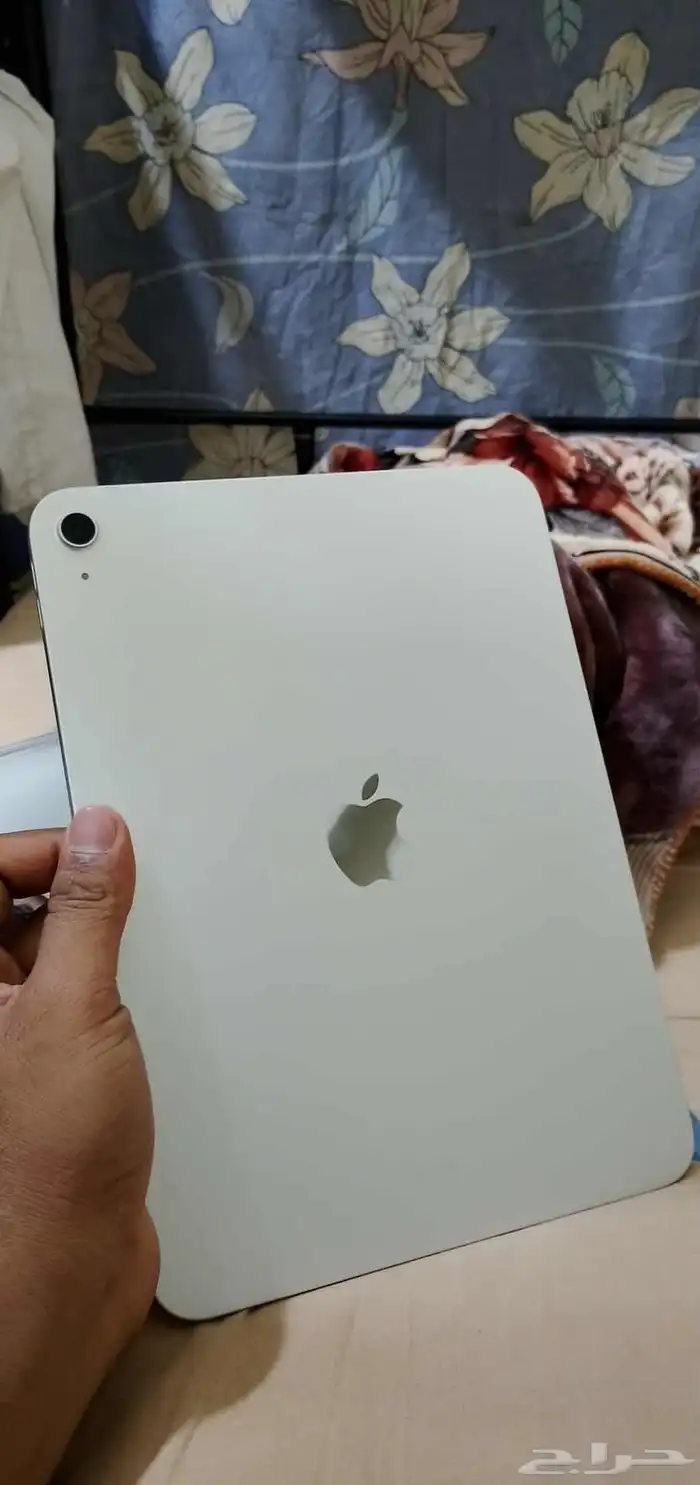 i pad 11th a16 128 brand new only 3 days use 6