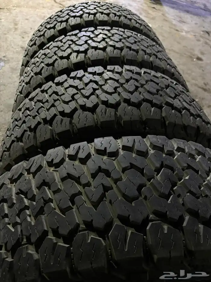 265 70 17 نصف حجري 5