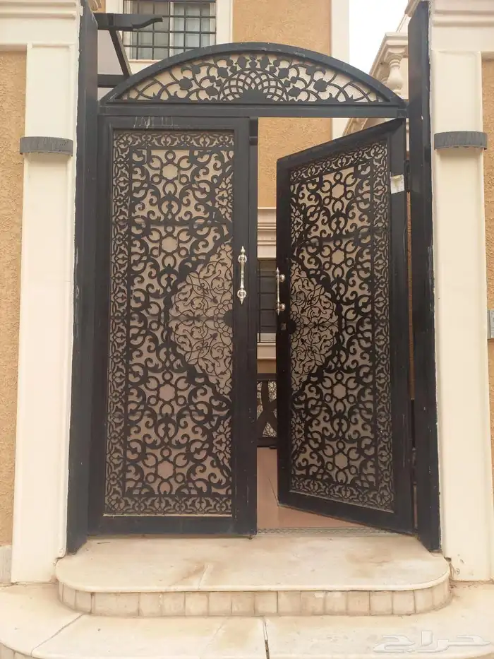 شركة ابراج البشت للمقاولات . نجارة اخشاب حدادة زجاج المونيوم 2