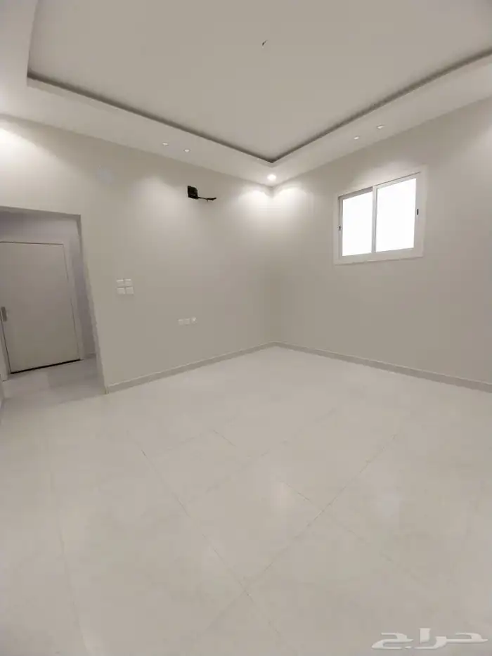 للإيجار شقة عوايل علوية بحي الغدير 3