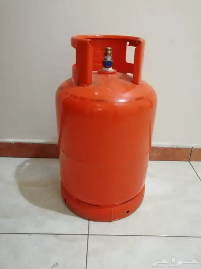 إسطوانة غاز شبه جديدة. 2