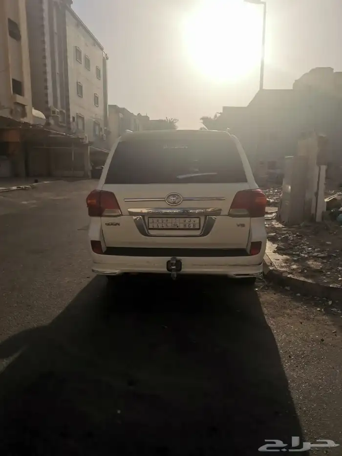 تويوتا لاندكروزر 2011 V8 4