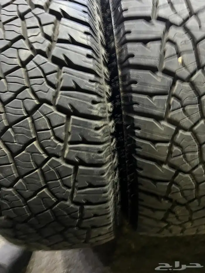 جنوط فيوال مع كفرات ربع حجري دعست كوماهو صيني 17 كل السيارة 6