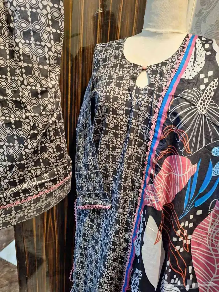 لبس مستخدم وفيه جديد 1