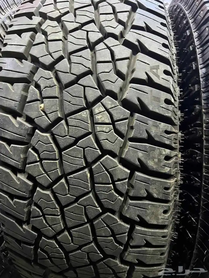 جنوط فيوال مع كفرات ربع حجري دعست كوماهو صيني 17 كل السيارة 13