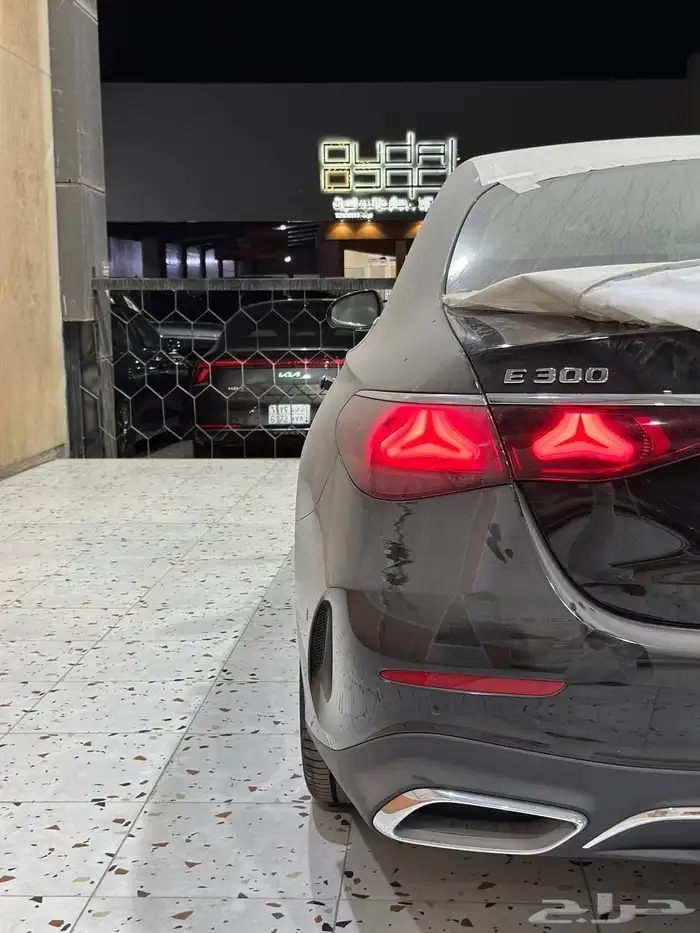 مرسيدس E300 AMG 2025 اصفار . رصد الفخامة 11