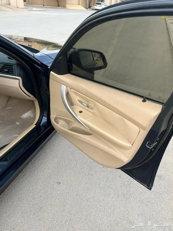 بي ام 320 2015 11