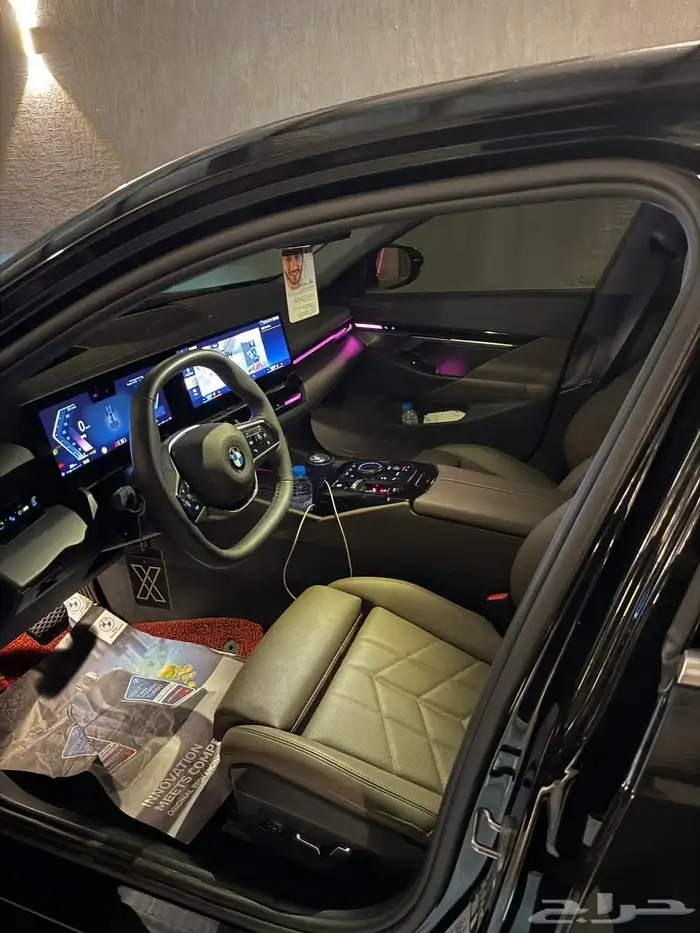 بي ام دبليو الفئة الخامسة BMW 520i 2