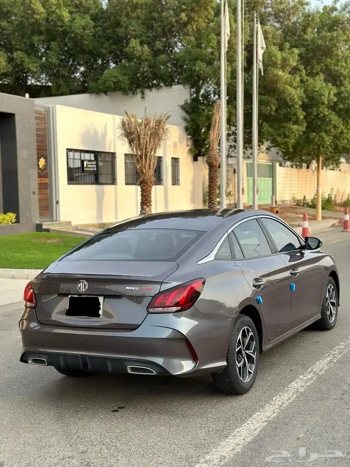 للبيع MG GT 2023 4