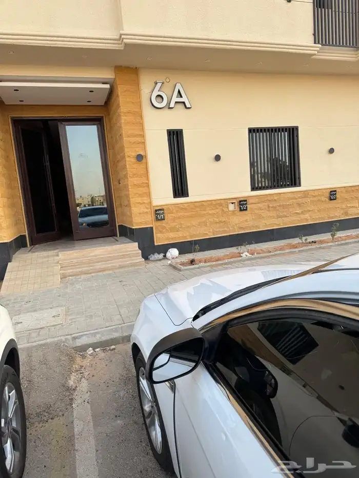 شقة أربع غرف وصالة للإيجار بحي طويق بمدينة الرياض 6