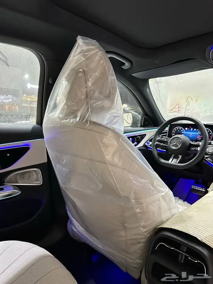 مرسيدس E300 AMG 2025 اصفار . رصد الفخامة 14