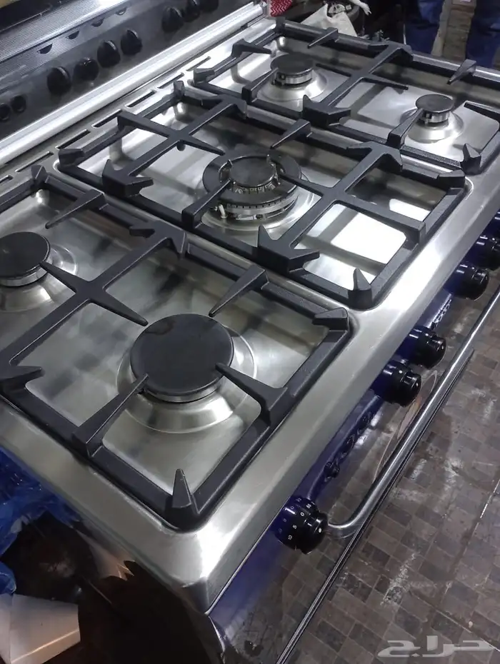 للبيع فرن ايطالي نم دورا اصلي مقاس60 90 موجود في المحل جده 0