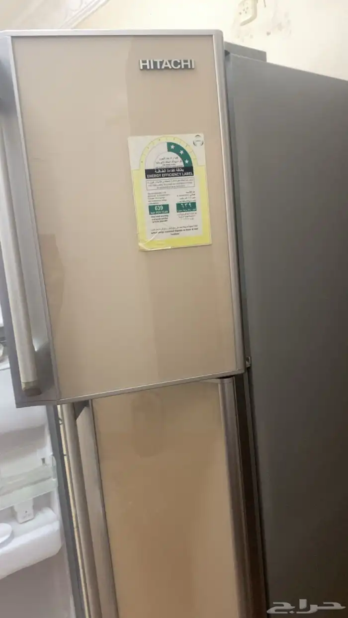 ثلاجة مع فريزر 1